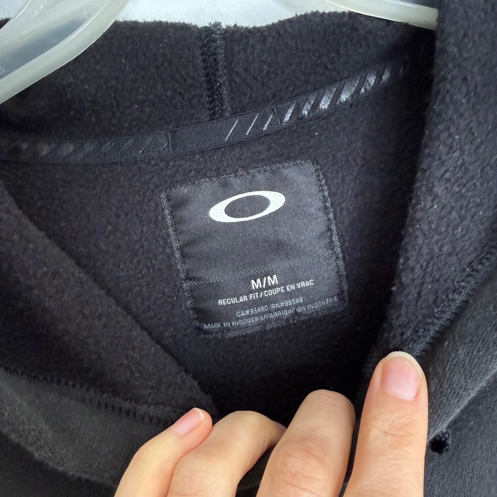 Oakley Mens B1B Logo Hoodie Black White Graphic Pullover Sweatshirt Medium - Picture 4 of 5
